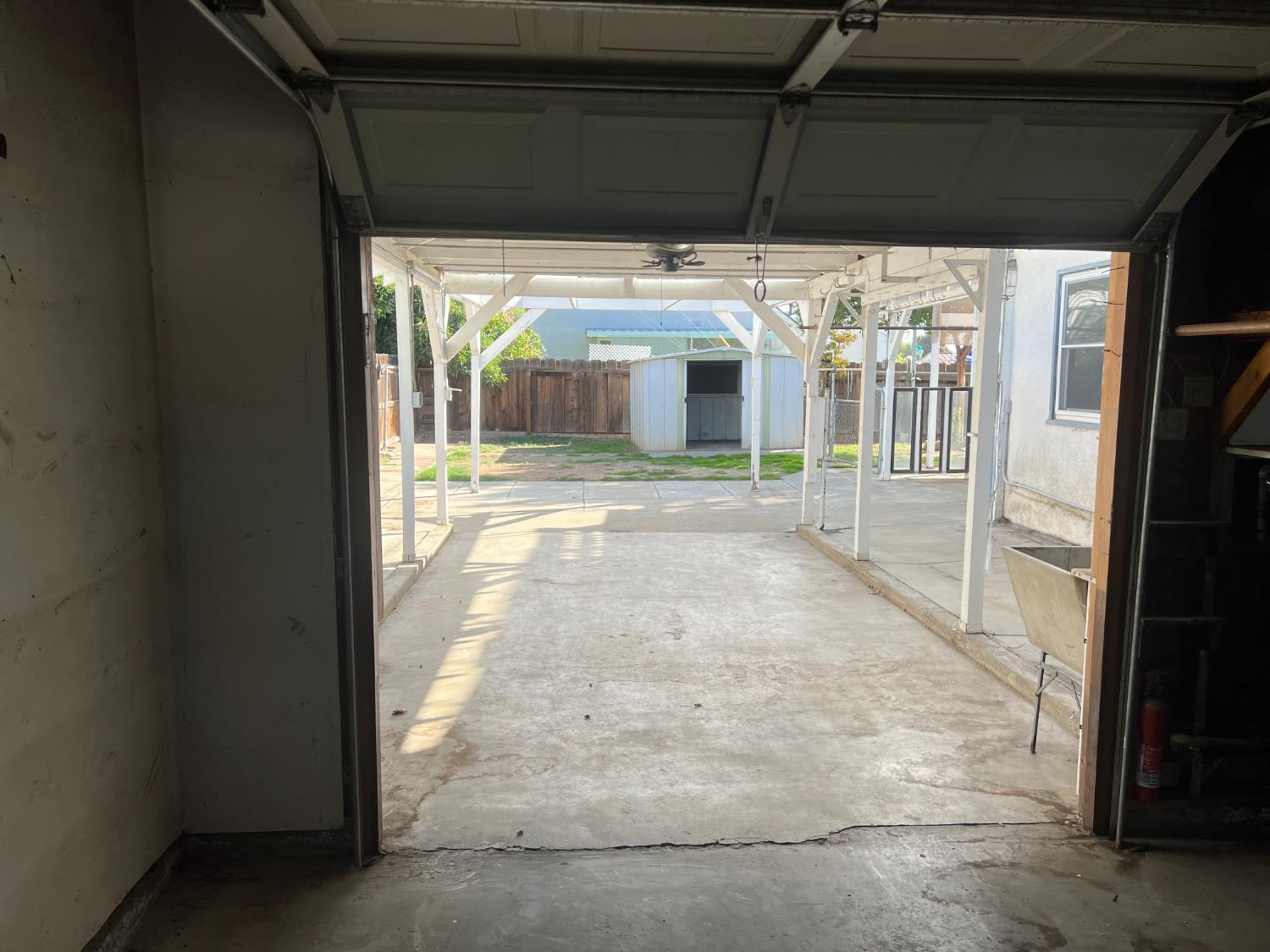 4804 N Diana St, Fresno, CA 93726