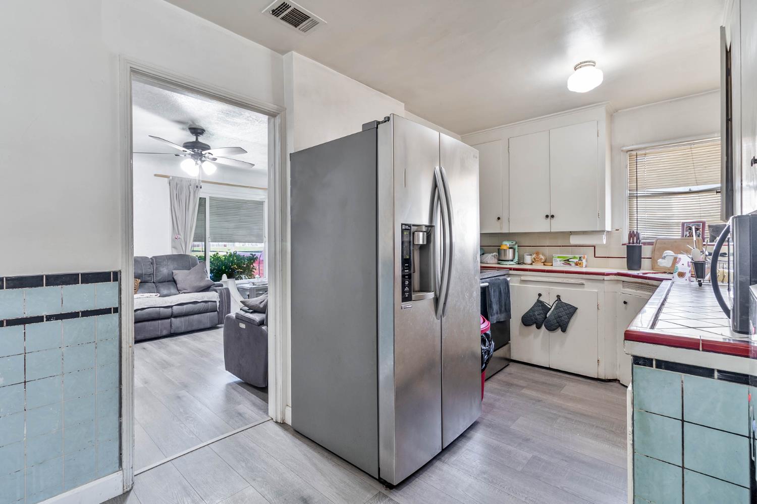 792 Grove Ave, Gustine, CA 95322