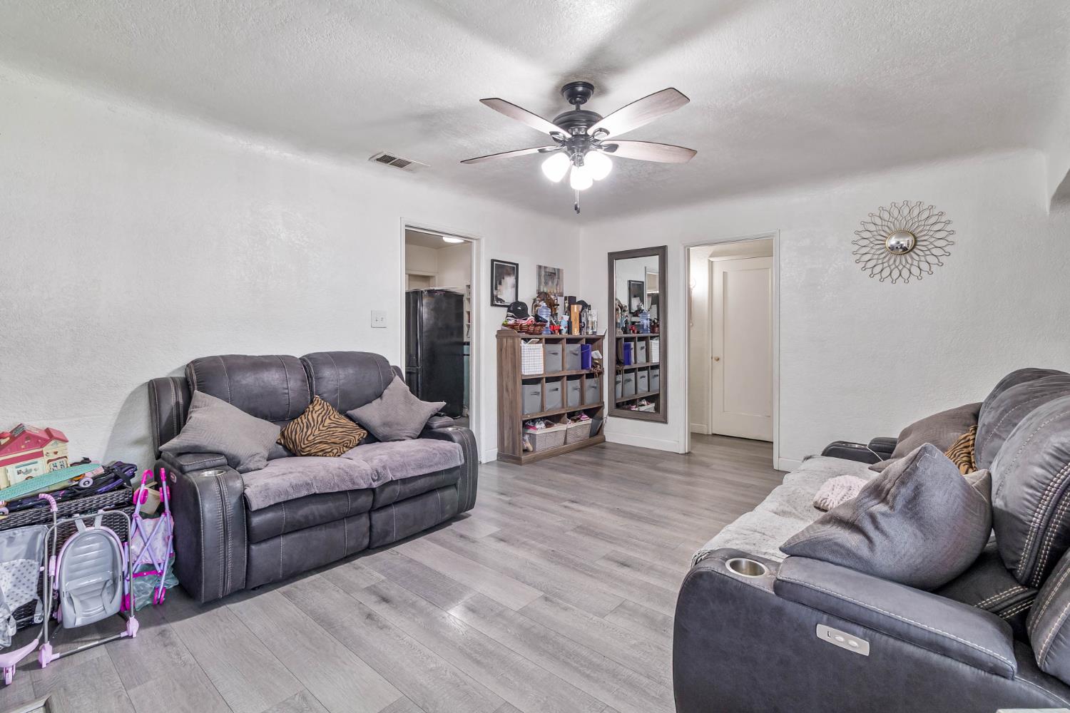 792 Grove Ave, Gustine, CA 95322