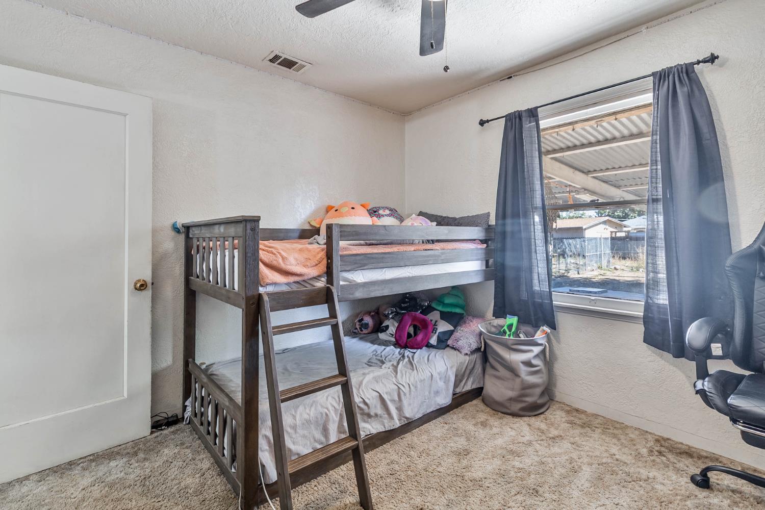 792 Grove Ave, Gustine, CA 95322