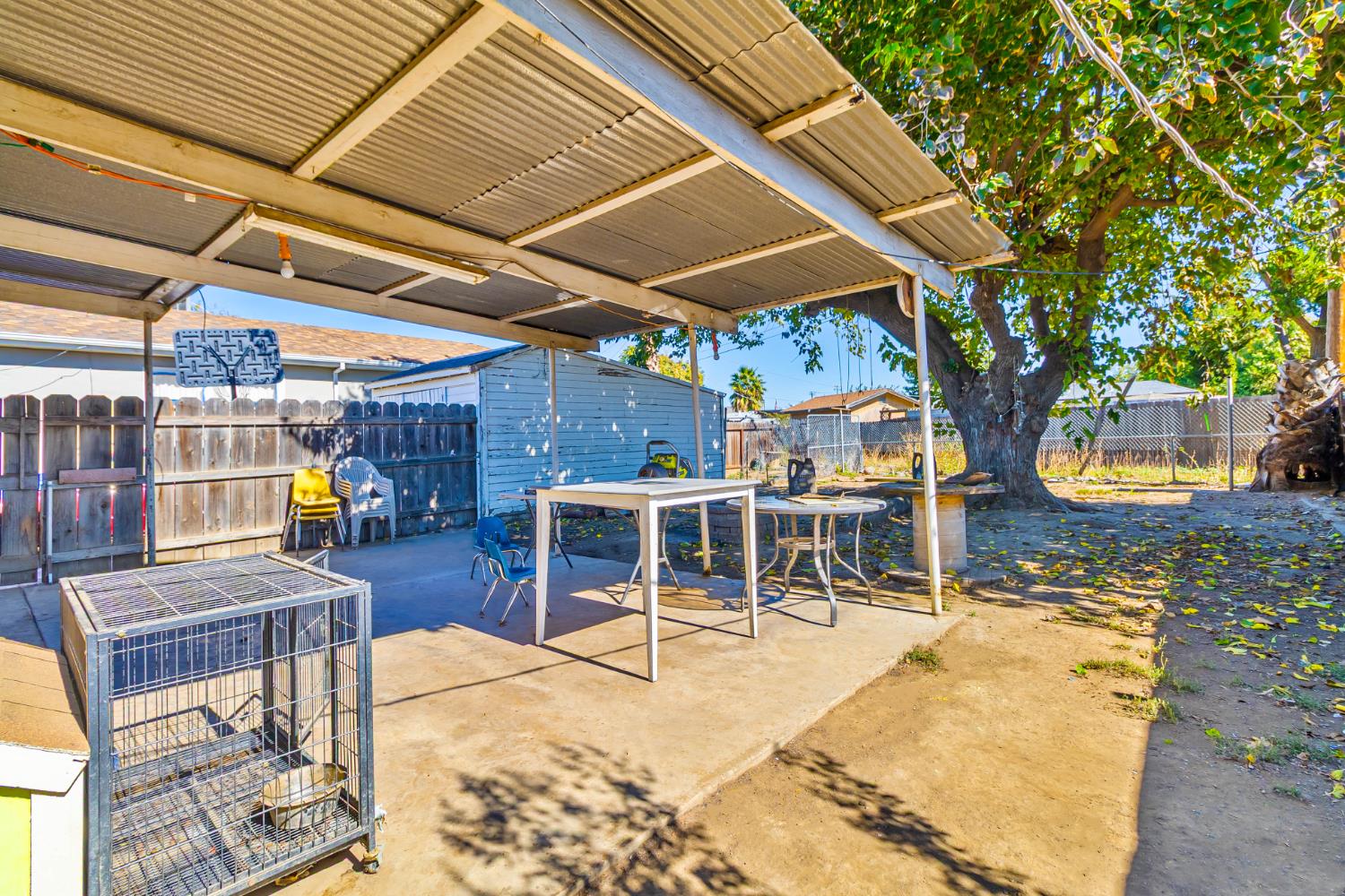 792 Grove Ave, Gustine, CA 95322