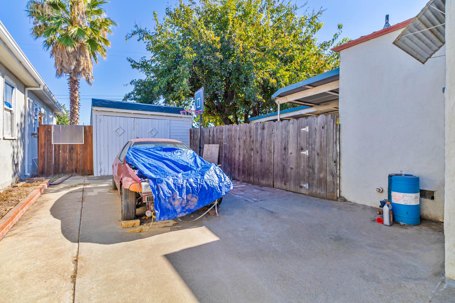 792 Grove Ave, Gustine, CA 95322