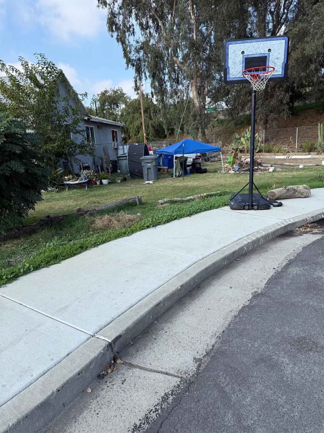 2054 Park St, Selma, CA 93662