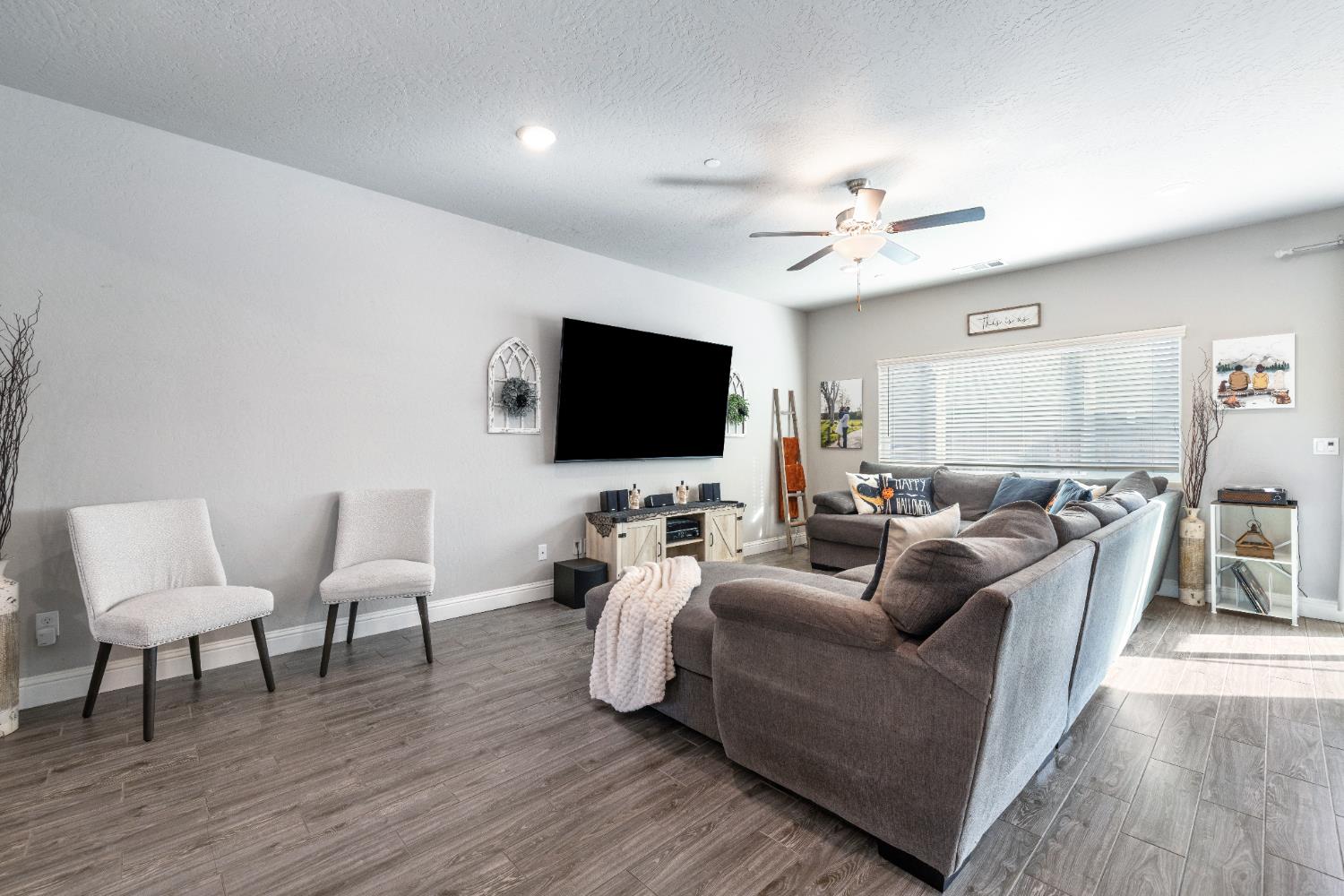 6157 E Garland Ave, Fresno, CA 93727