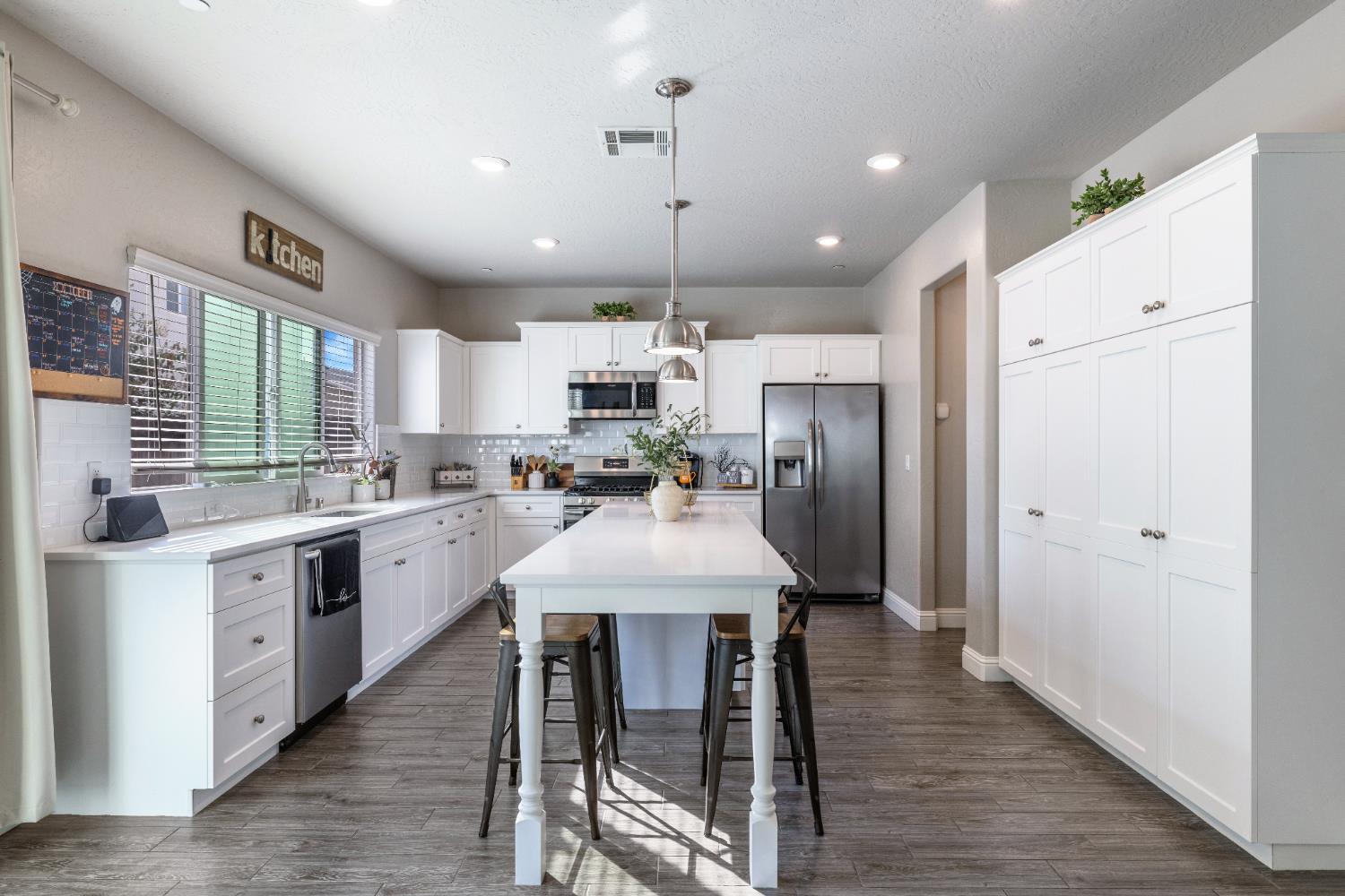 6157 E Garland Ave, Fresno, CA 93727