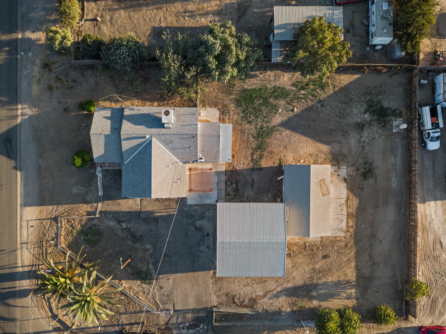 25 W Dinuba Ave, Fresno, CA 93706