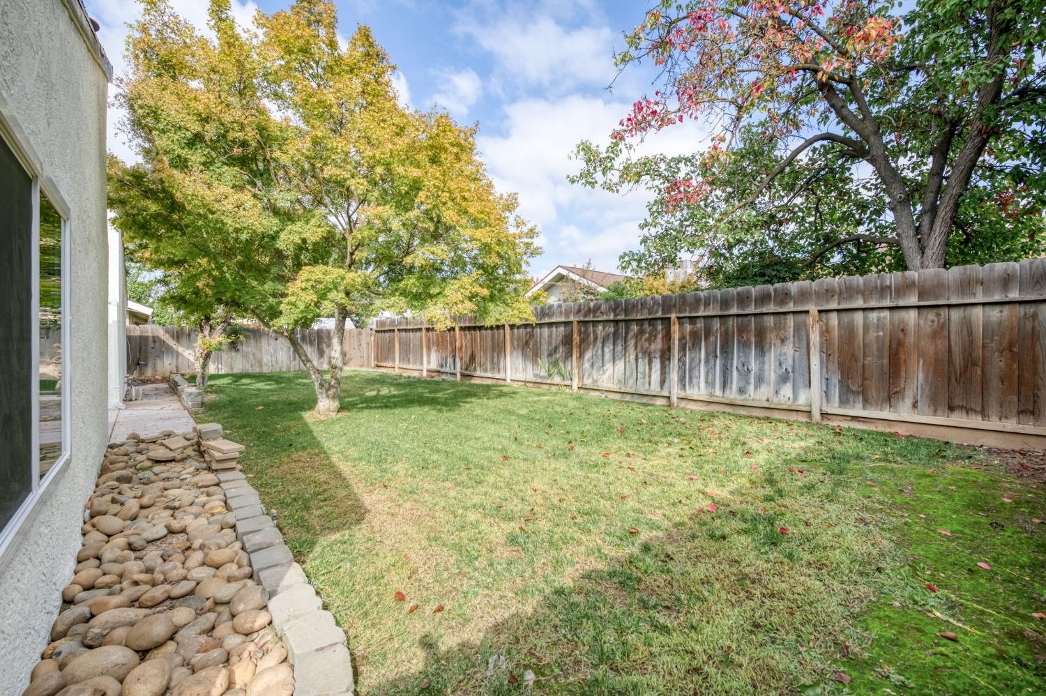 8088 N Mariposa St, Fresno, CA 93720