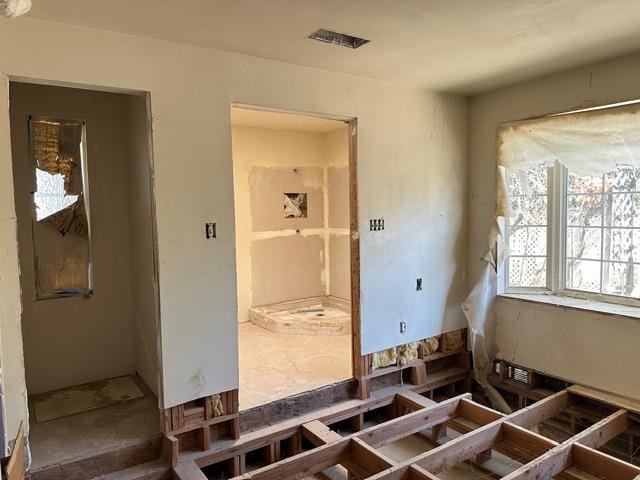 413 S 5th St, Fowler, CA 93625