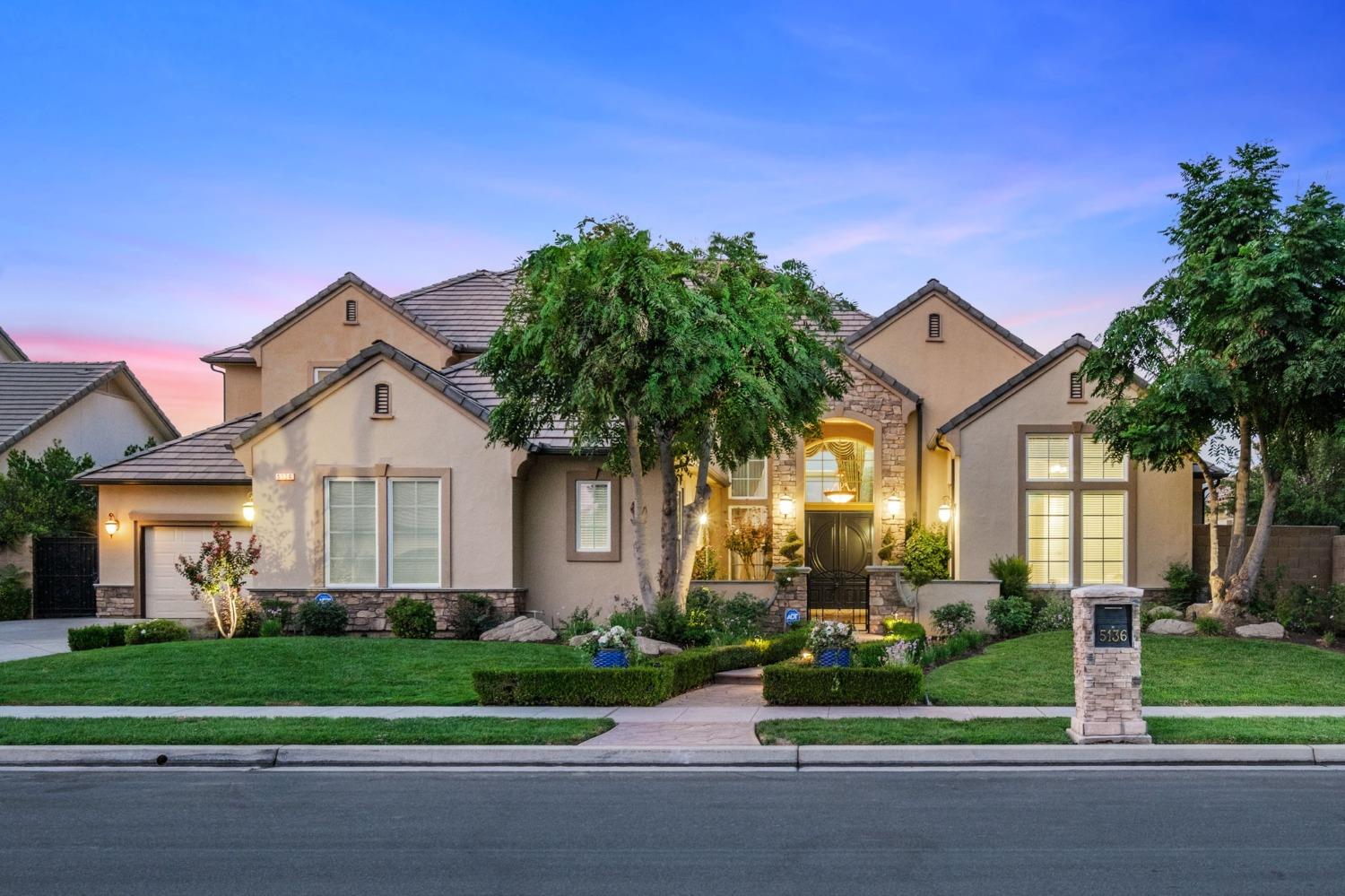 5136 W Bluff Ave, Fresno, CA 93722