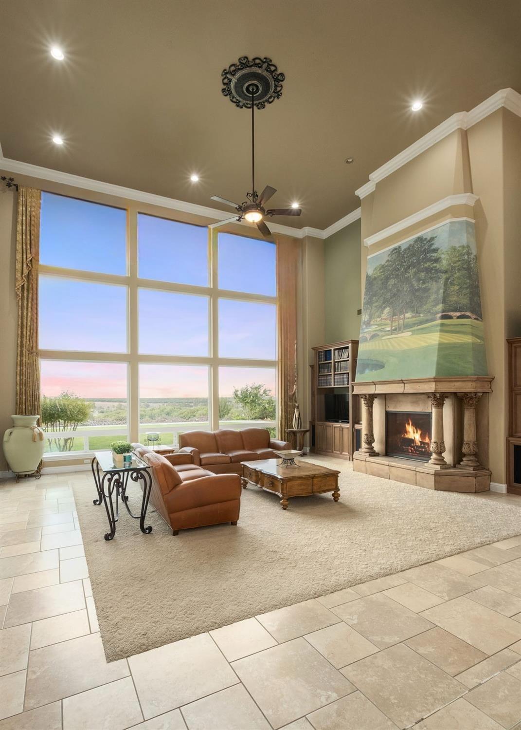 5136 W Bluff Ave, Fresno, CA 93722