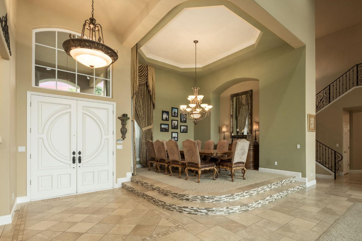 5136 W Bluff Ave, Fresno, CA 93722