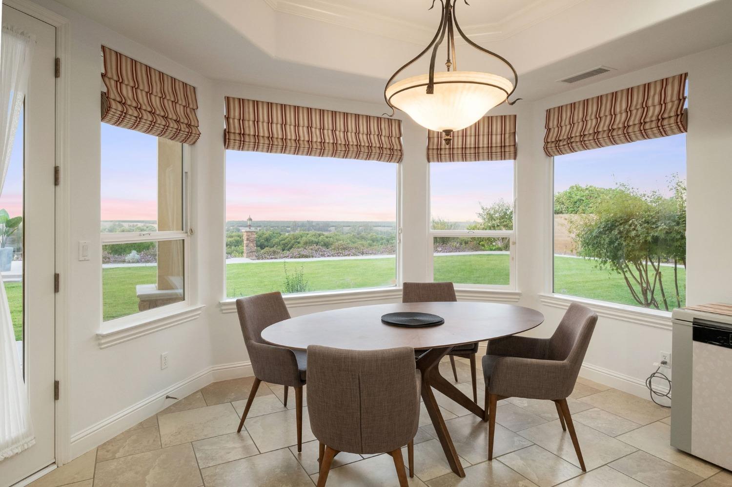 5136 W Bluff Ave, Fresno, CA 93722