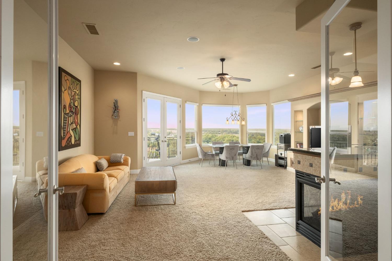 5136 W Bluff Ave, Fresno, CA 93722