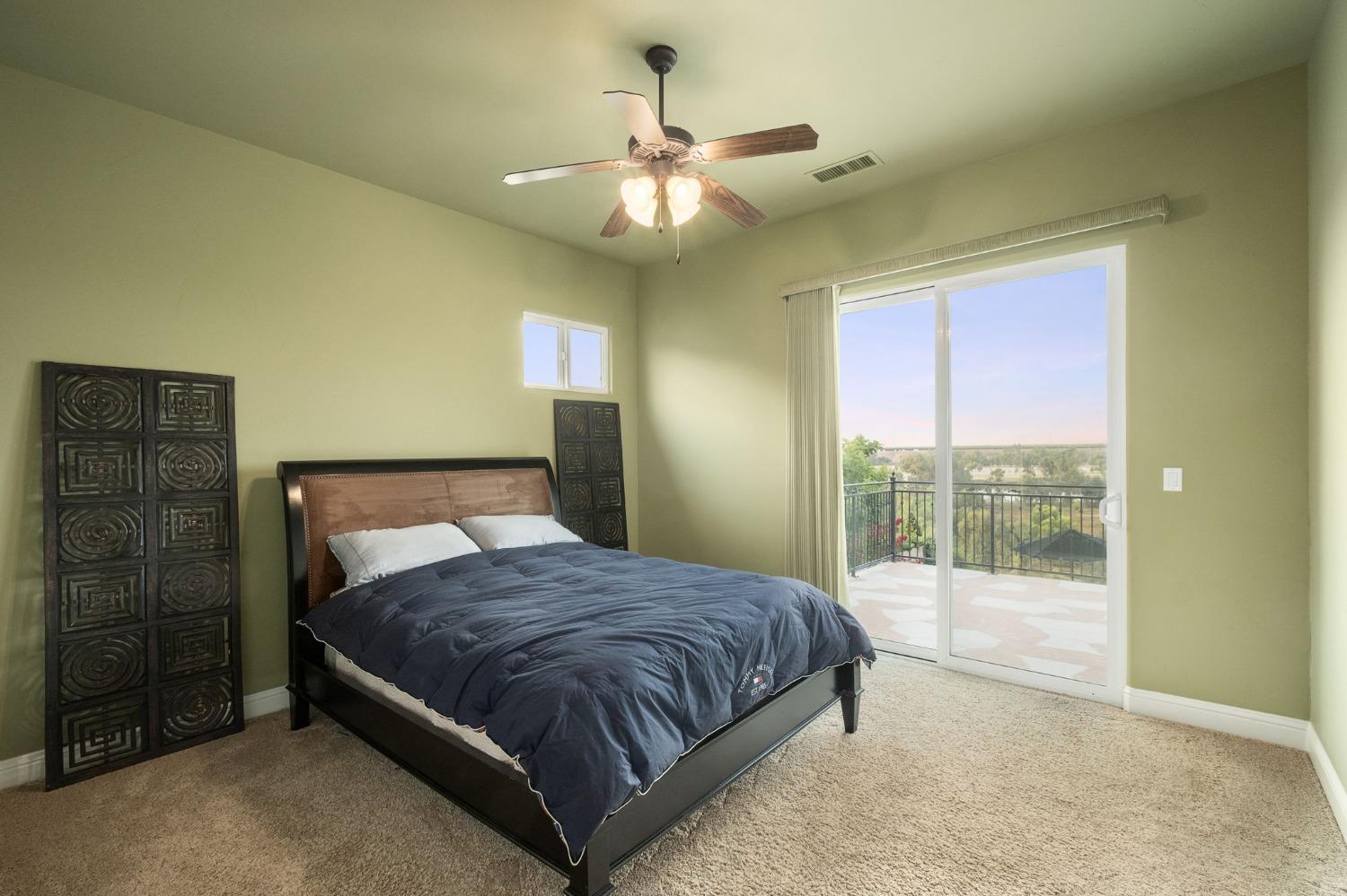 5136 W Bluff Ave, Fresno, CA 93722