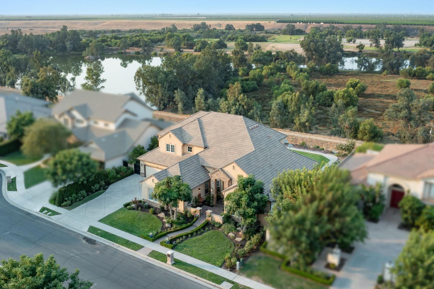 5136 W Bluff Ave, Fresno, CA 93722