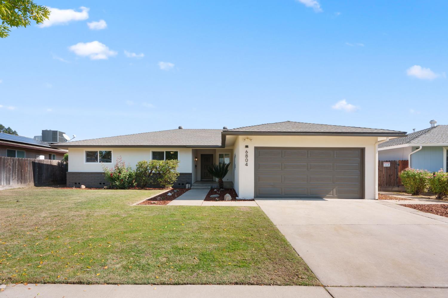 6804 N Backer Ave, Fresno, CA 93710