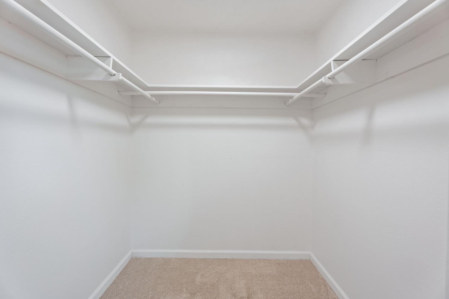 6804 N Backer Ave, Fresno, CA 93710