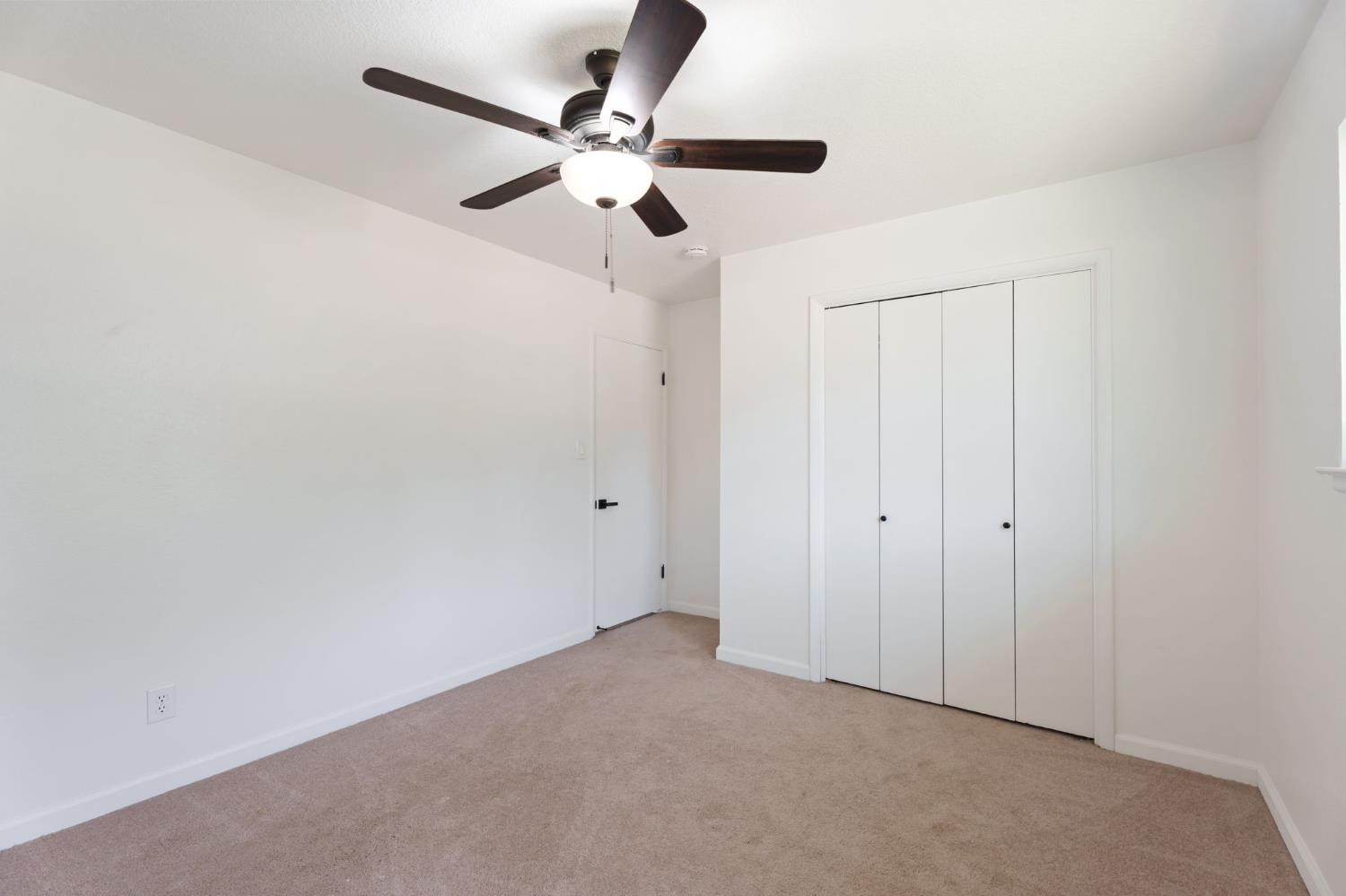 6804 N Backer Ave, Fresno, CA 93710