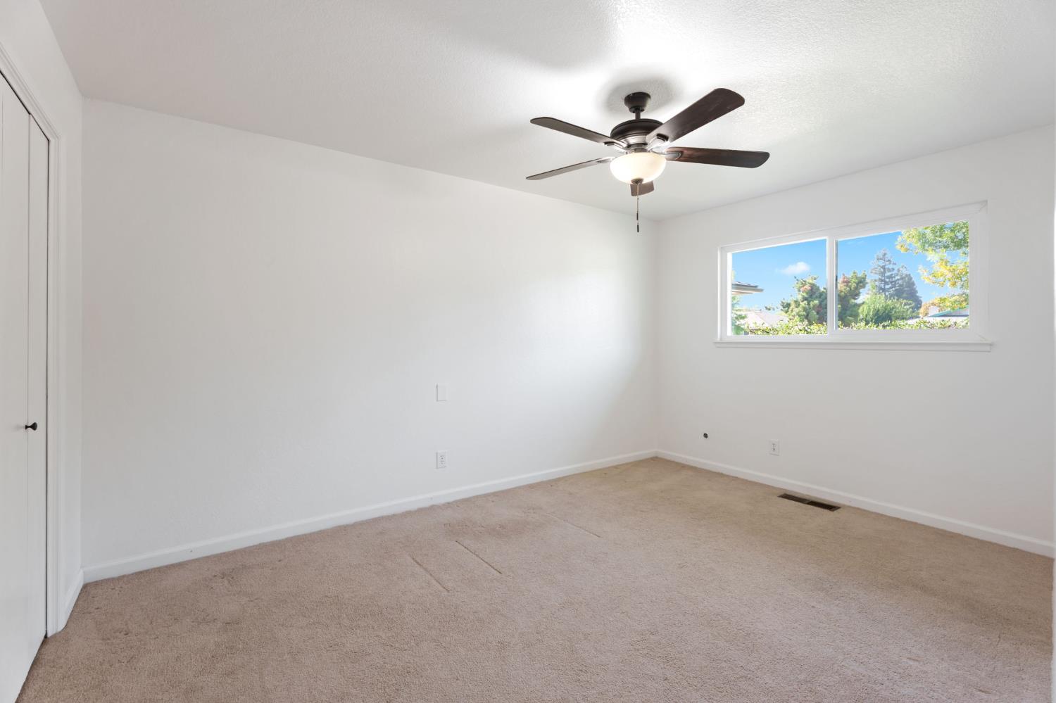 6804 N Backer Ave, Fresno, CA 93710