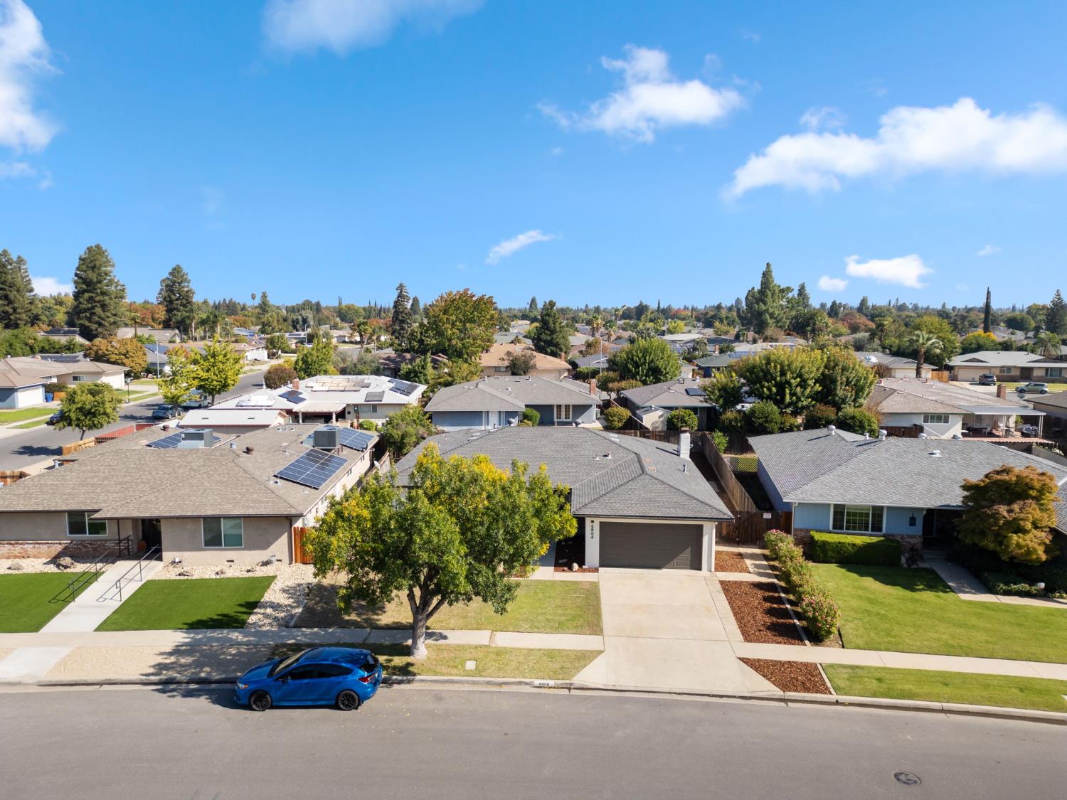 6804 N Backer Ave, Fresno, CA 93710