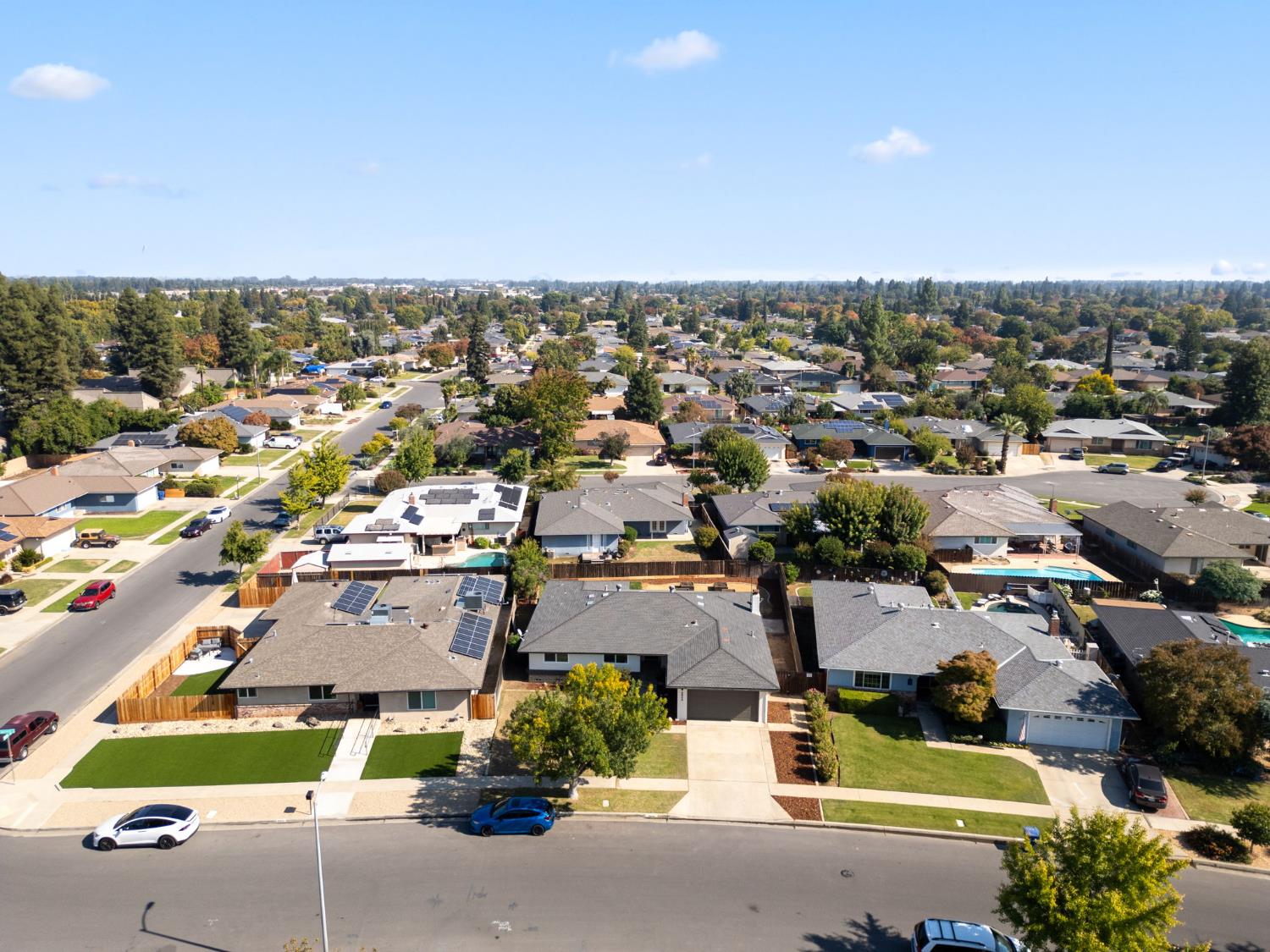 6804 N Backer Ave, Fresno, CA 93710