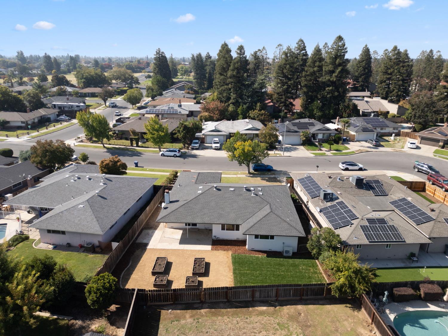 6804 N Backer Ave, Fresno, CA 93710