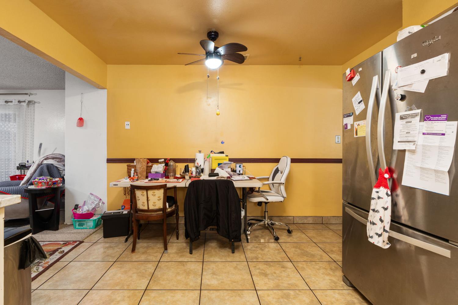 2319 W Acacia Ave, Fresno, CA 93705