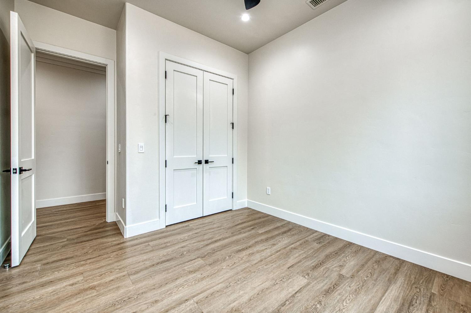 5698 W Mesa Ave, Fresno, CA 93722