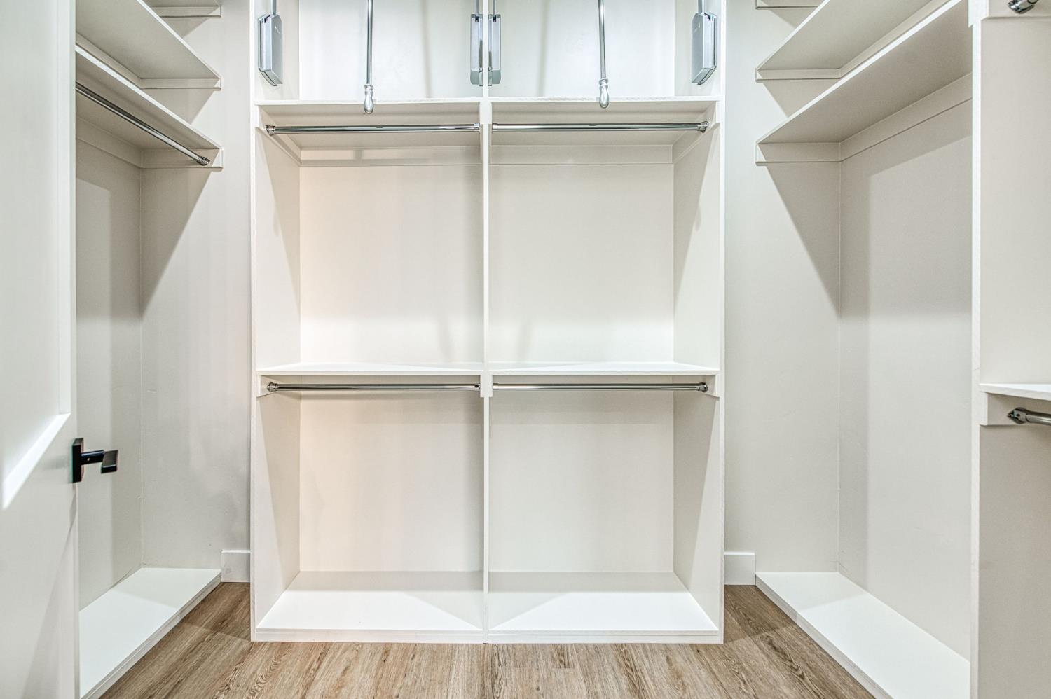 5698 W Mesa Ave, Fresno, CA 93722