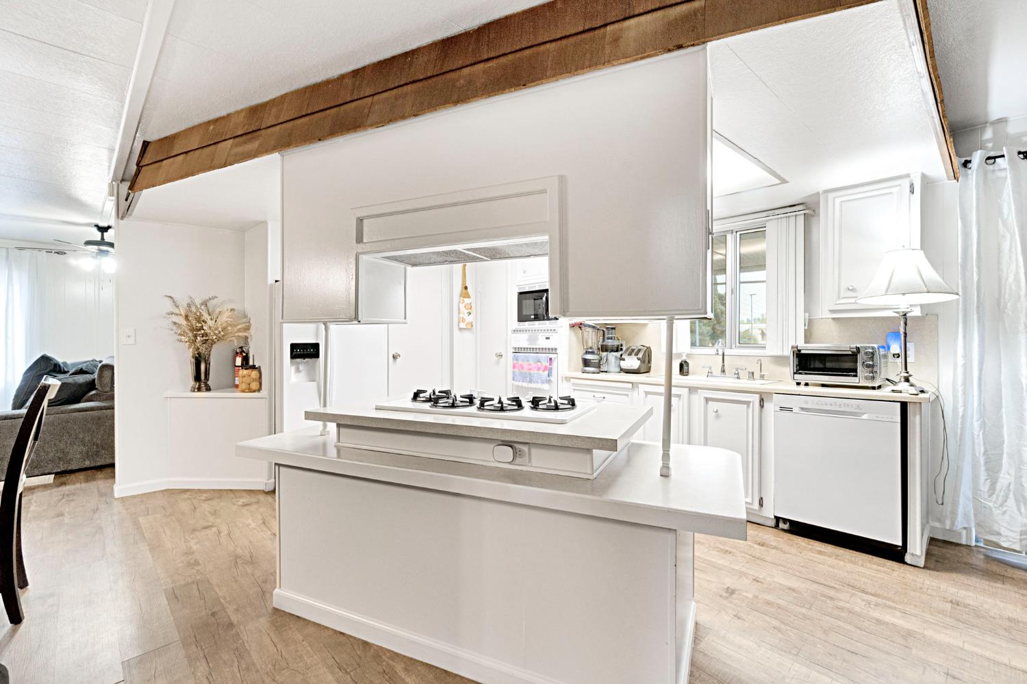 3556 N Duke #165, Fresno, CA 93727