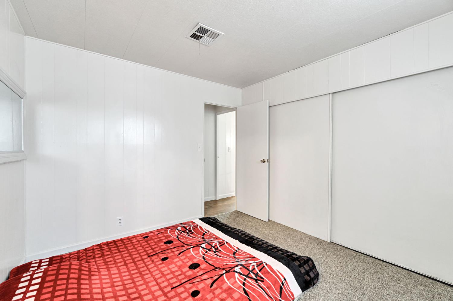 3556 N Duke #165, Fresno, CA 93727