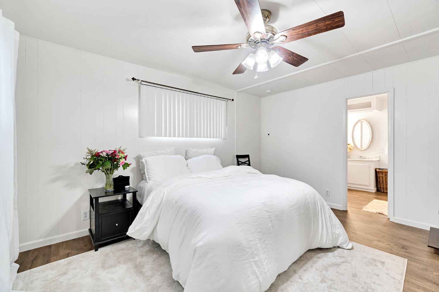 3556 N Duke #165, Fresno, CA 93727