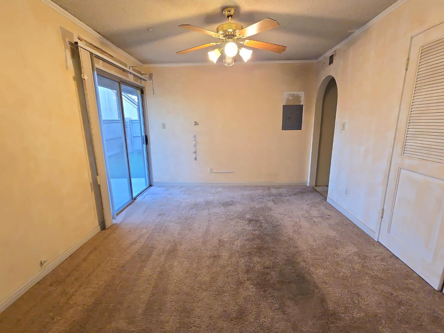 5064 N Wishon Ave #A, Fresno, CA 93704