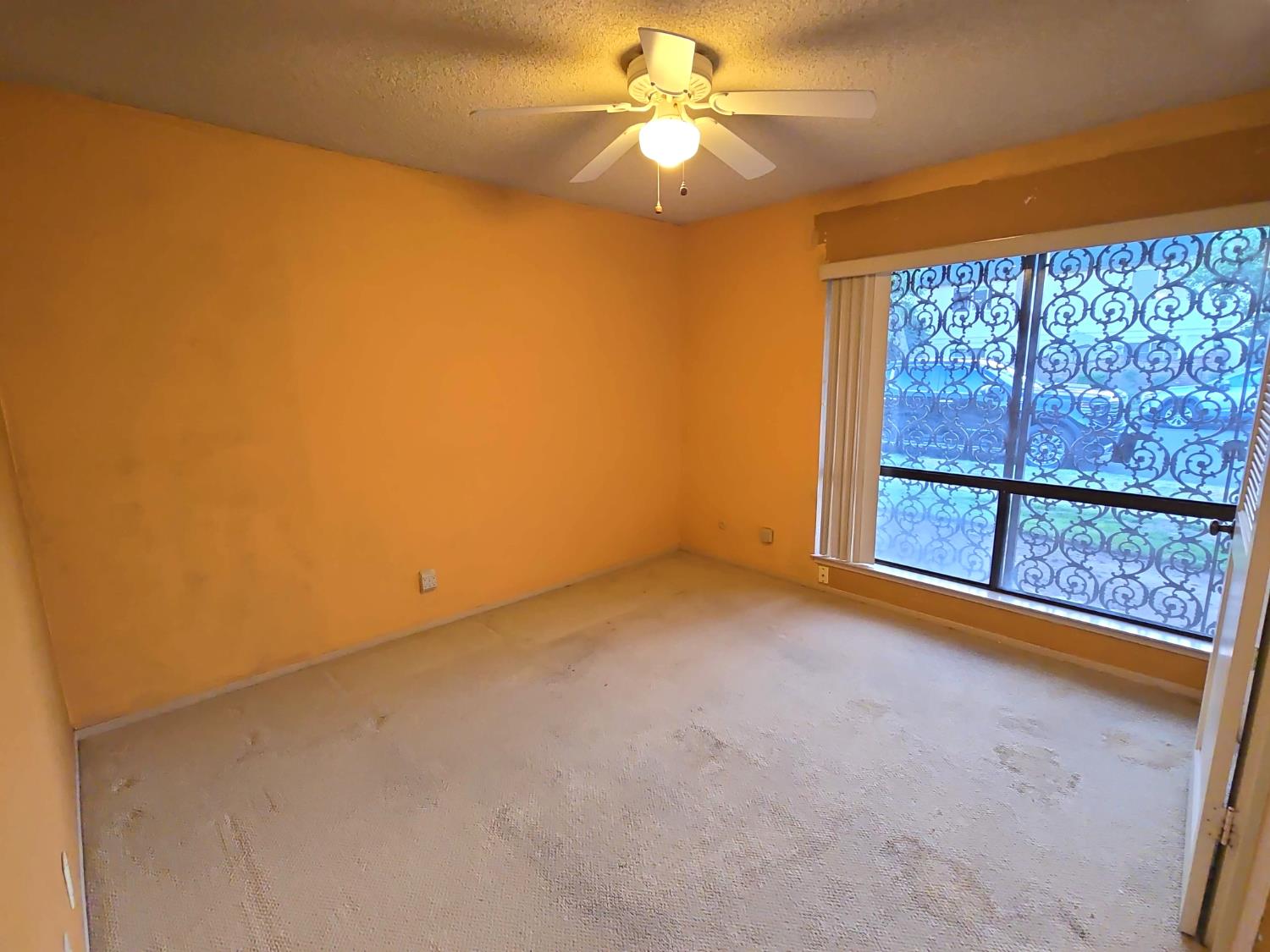 5064 N Wishon Ave #A, Fresno, CA 93704