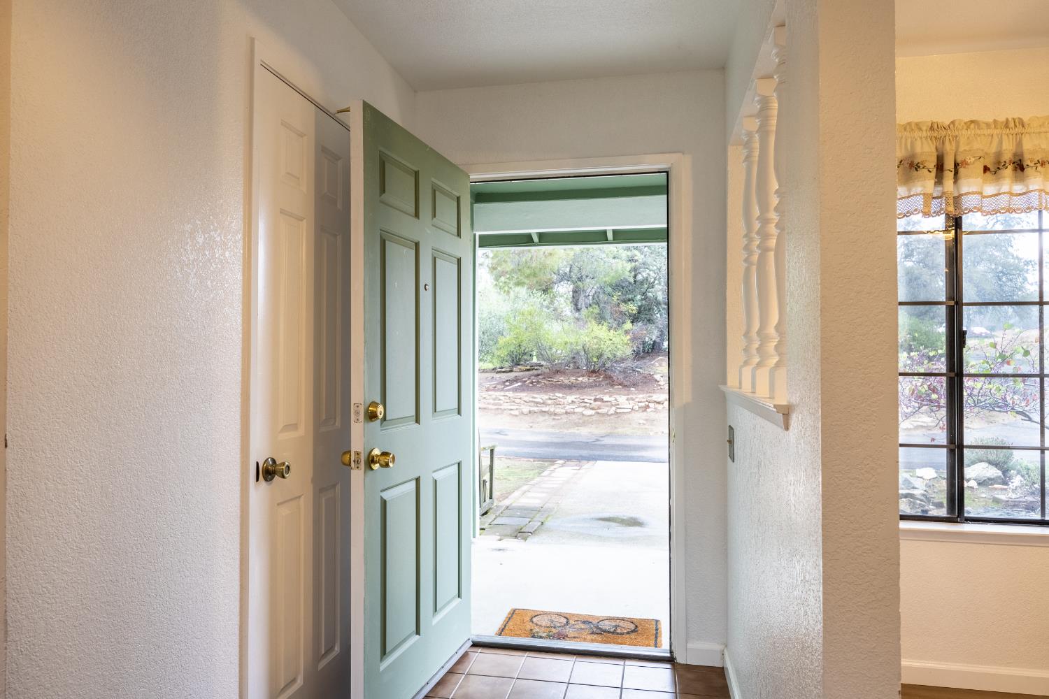 42058 Wild Stallion Ct, Coarsegold, CA 93614