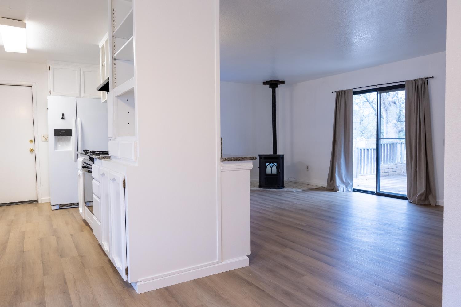 42058 Wild Stallion Ct, Coarsegold, CA 93614