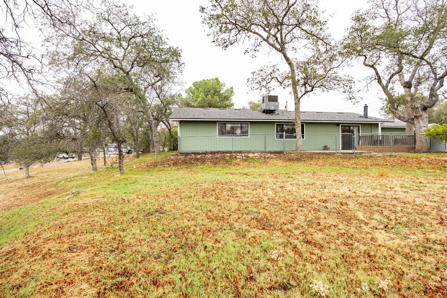 42058 Wild Stallion Ct, Coarsegold, CA 93614