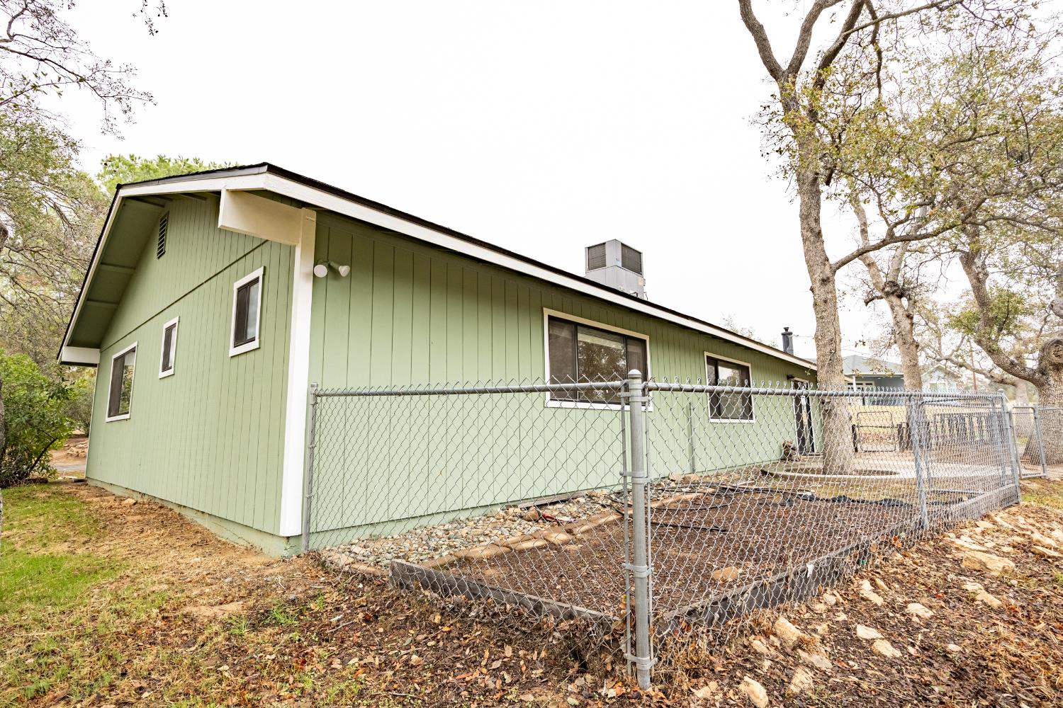 42058 Wild Stallion Ct, Coarsegold, CA 93614