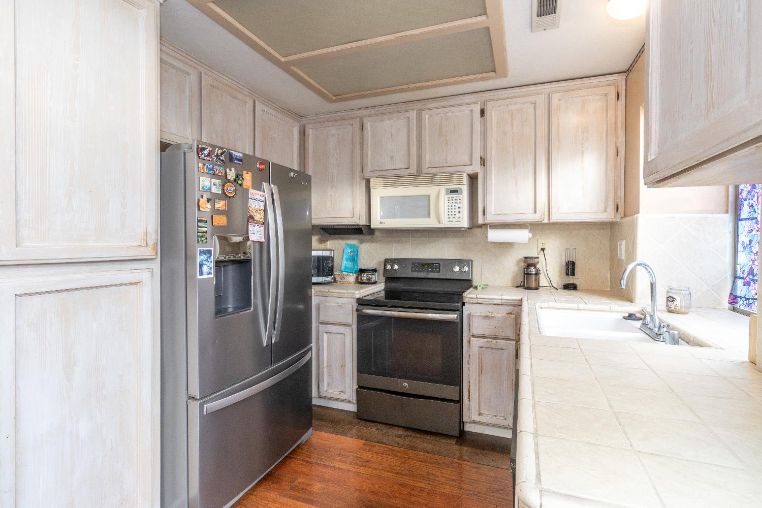 2189 E Pinedale Ave, Fresno, CA 93720