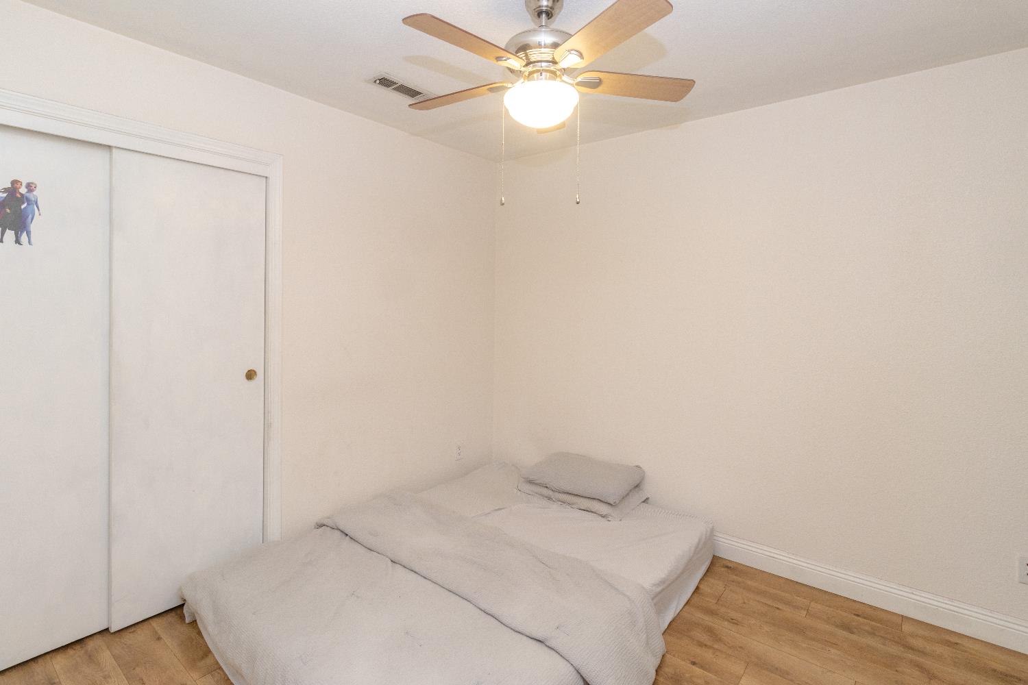 2189 E Pinedale Ave, Fresno, CA 93720