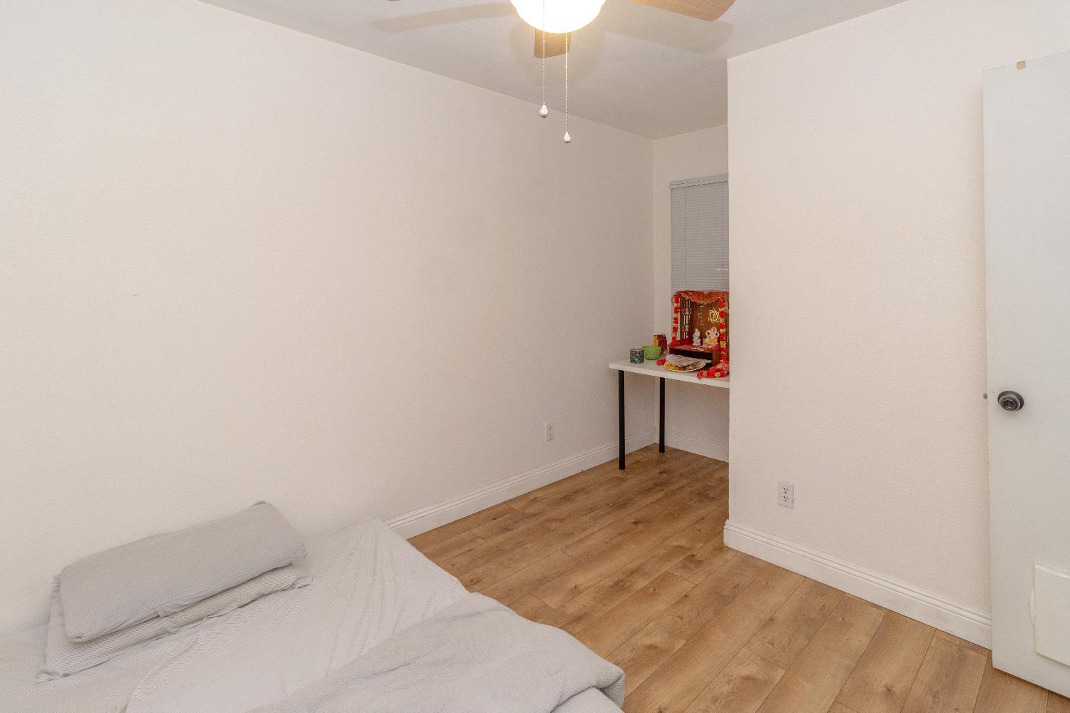 2189 E Pinedale Ave, Fresno, CA 93720