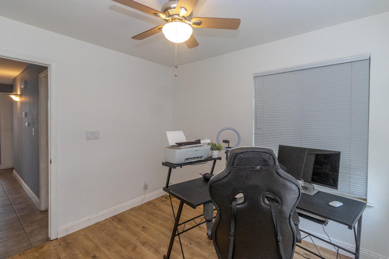 2189 E Pinedale Ave, Fresno, CA 93720