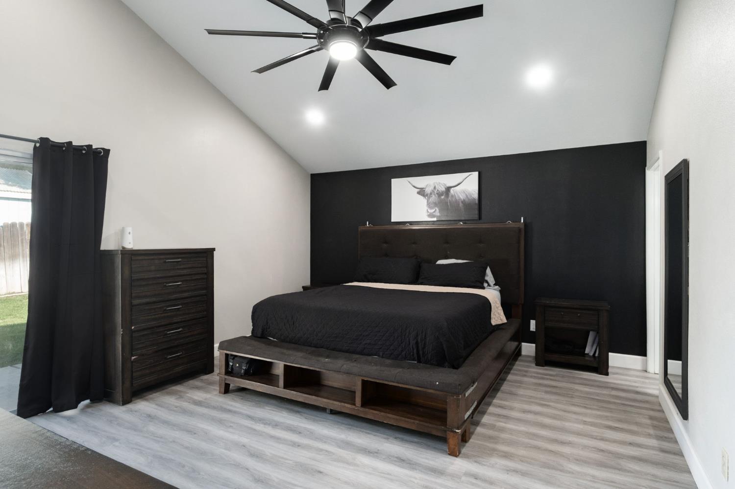 2237 Los Altos Ave, Clovis, CA 93611