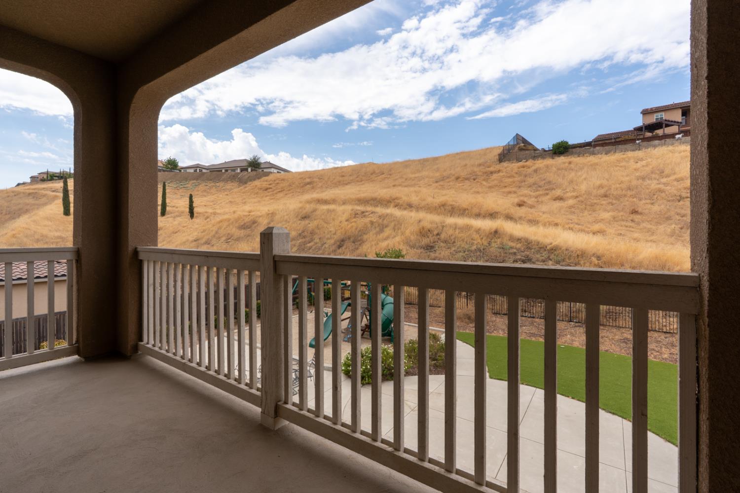 18677 Via Bellagio, Friant, CA 93626