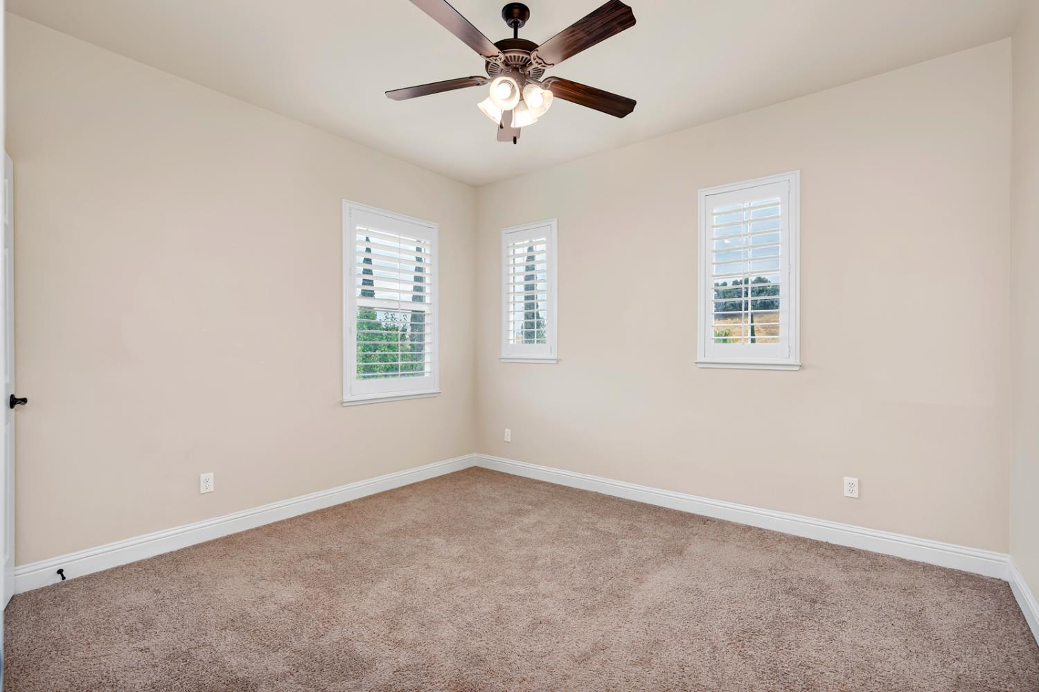 18677 Via Bellagio, Friant, CA 93626