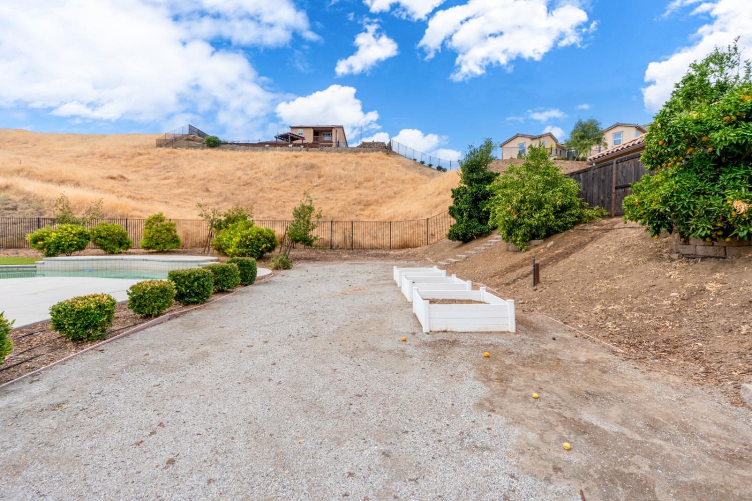 18677 Via Bellagio, Friant, CA 93626