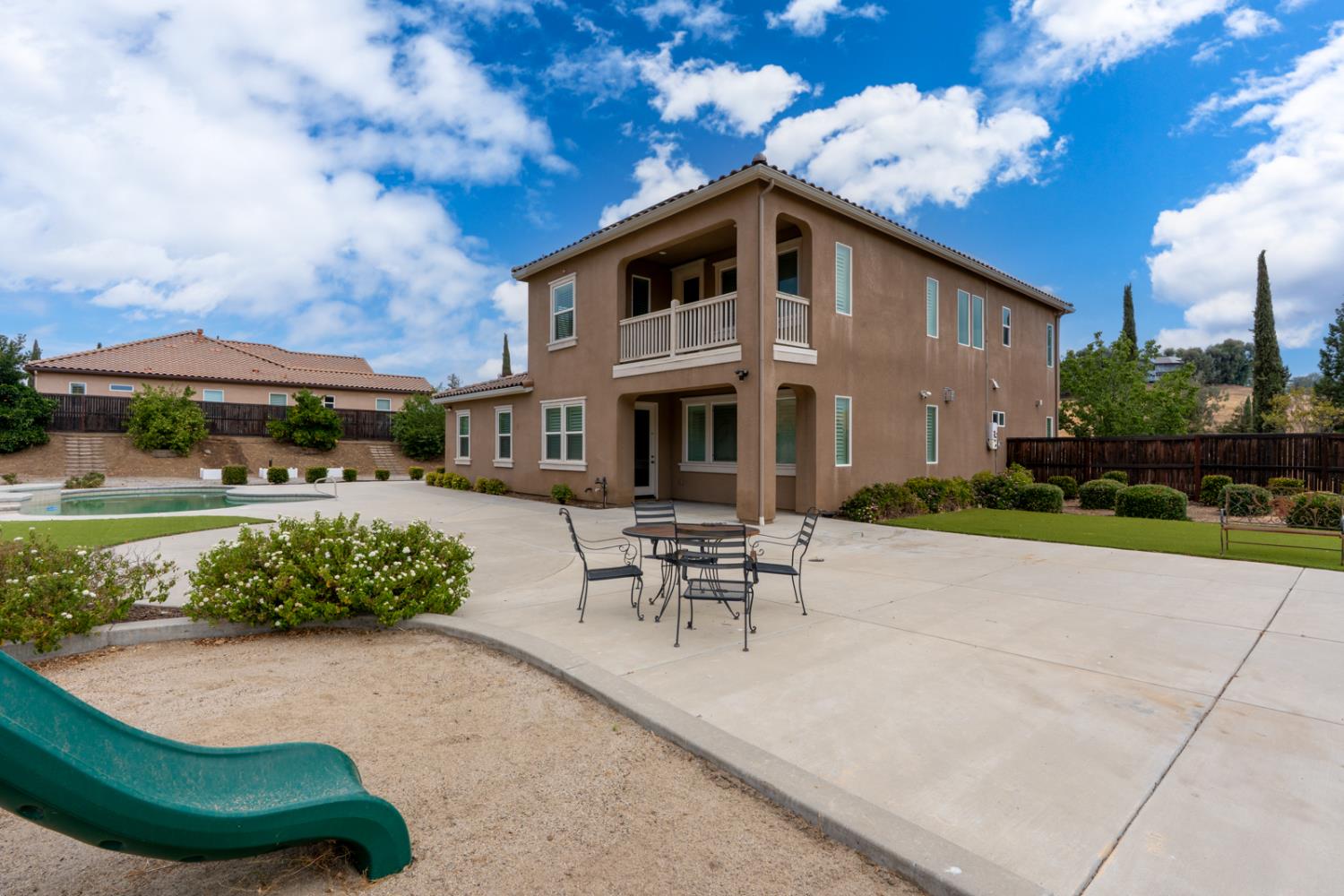 18677 Via Bellagio, Friant, CA 93626