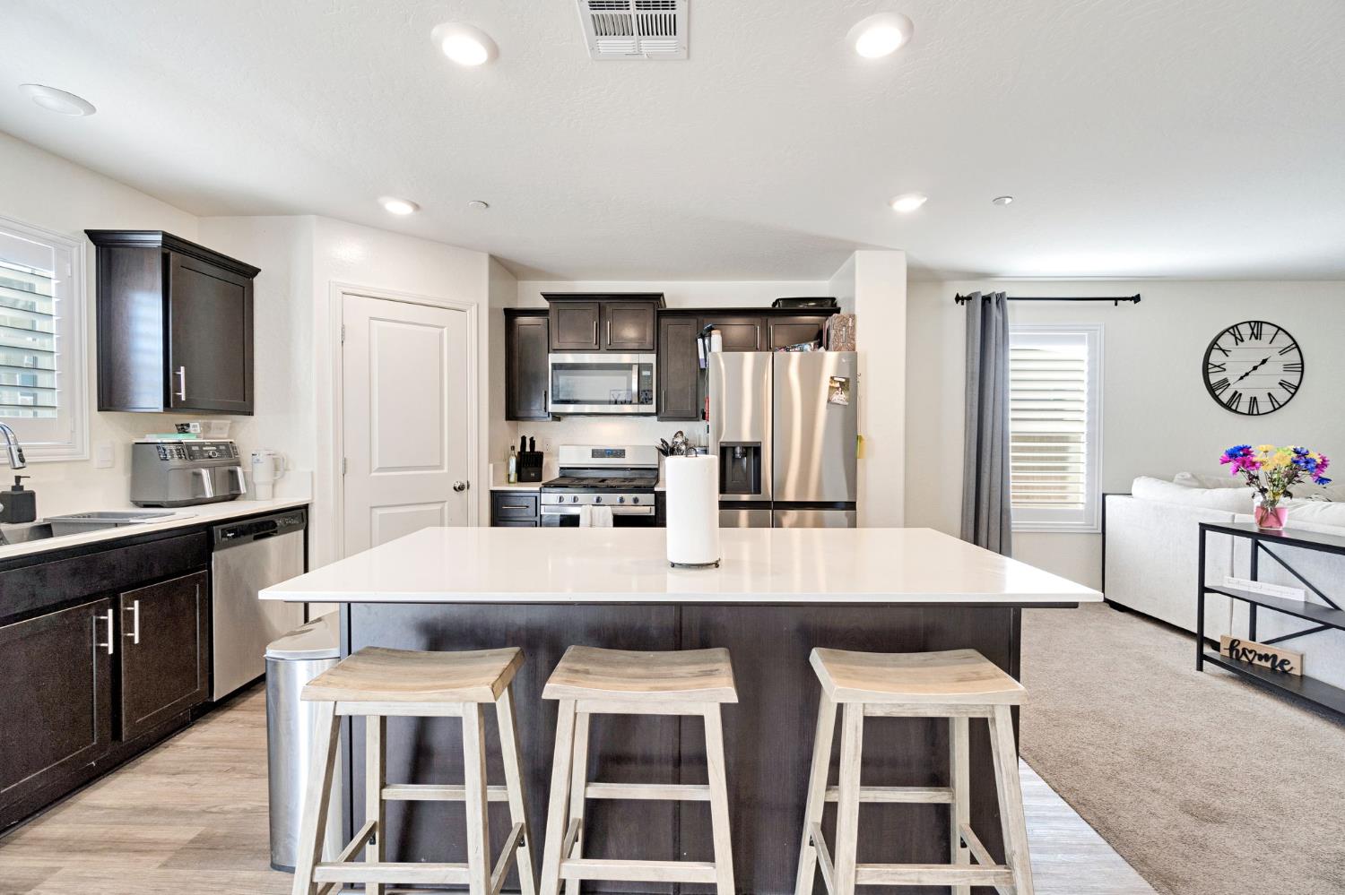 1533 Concord Ave, Madera, CA 93637