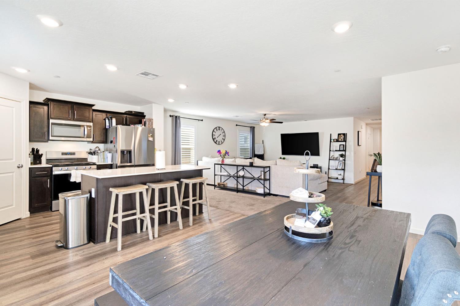 1533 Concord Ave, Madera, CA 93637