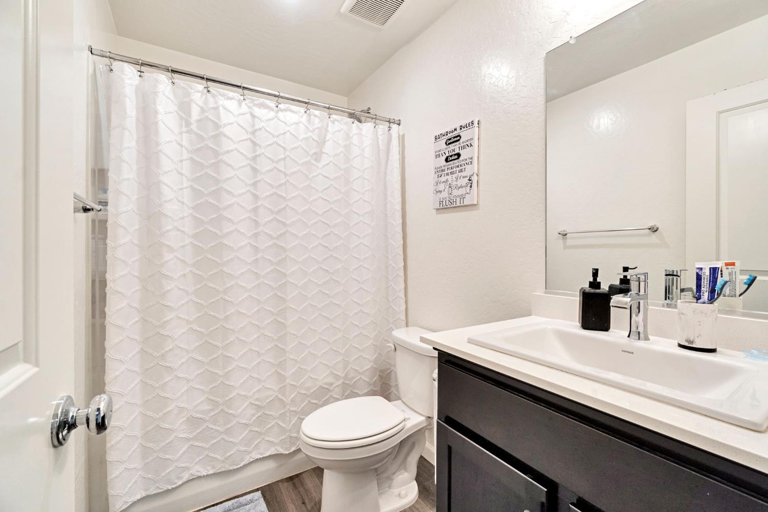 1533 Concord Ave, Madera, CA 93637